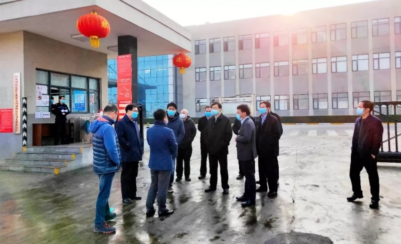 全面復(fù)工 確?！翱挂摺逼陂g百姓所需